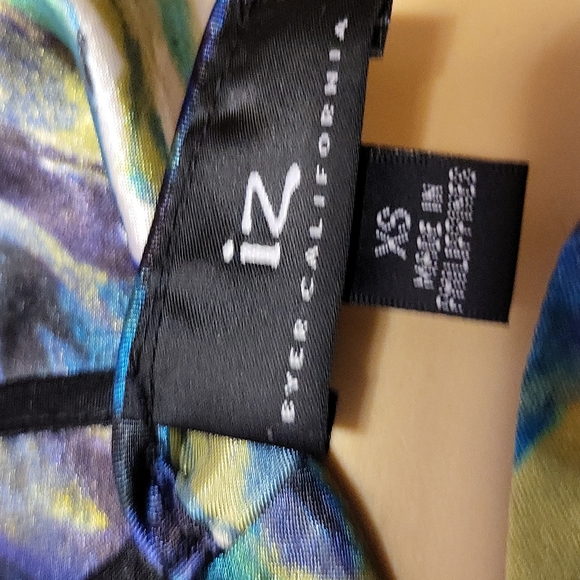 iZ BYER CALIFORNIA Women's shirt 👕 Sz XS - Picture 6 of 6